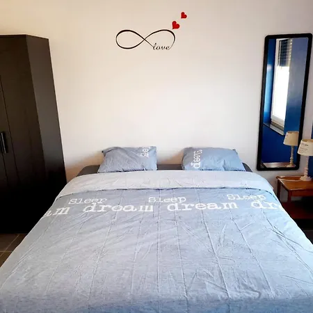 1 Avec Tv, Wifi Et Mini-frigo Mons