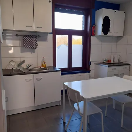Appartement 1 Avec Tv, Wifi Et Mini-frigo Mons